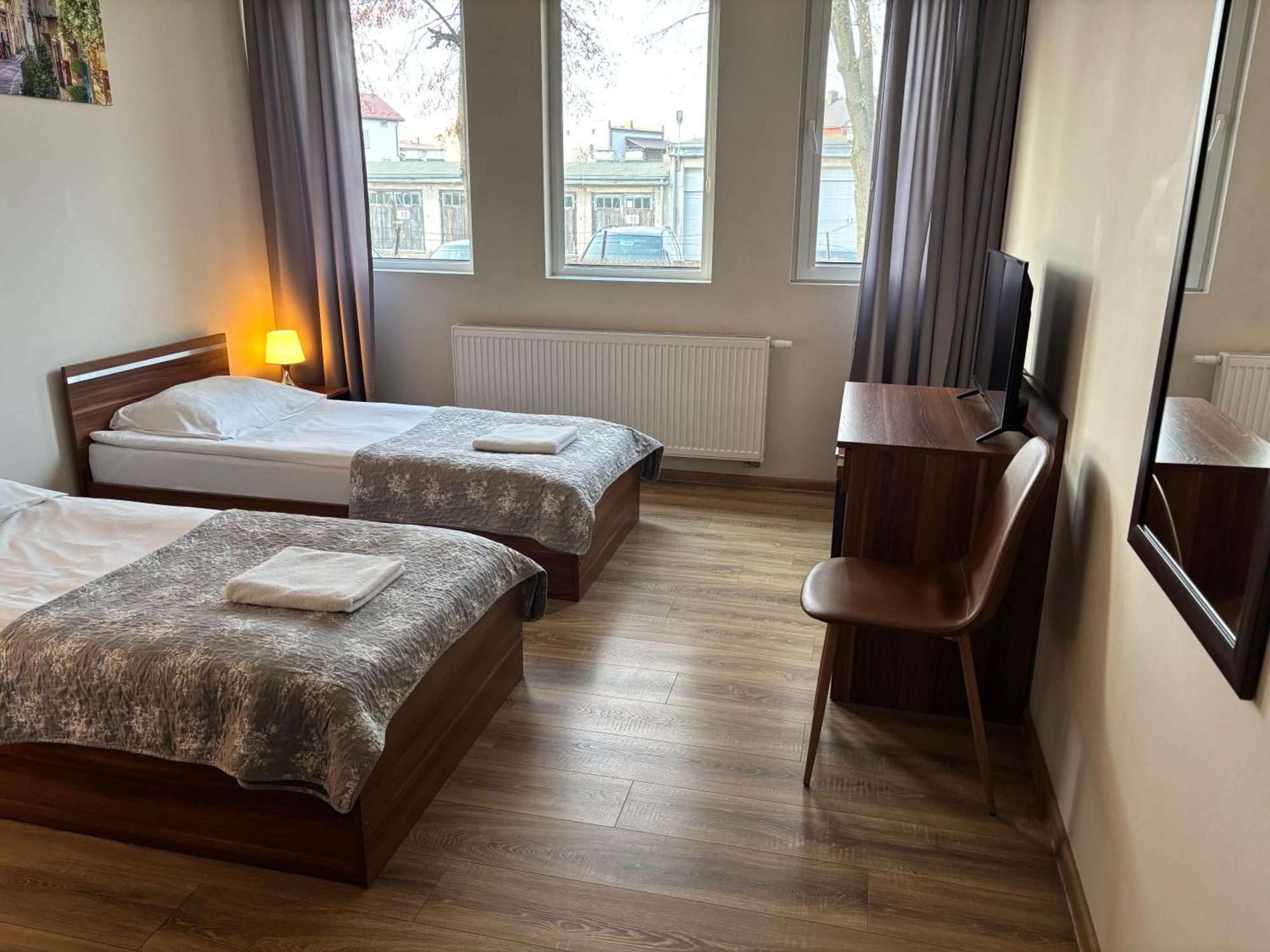 M&A Guest Rooms Lomza Ngoại thất bức ảnh